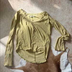 Free people long sleeve waffle knit lime Yellow Top size medium new with
